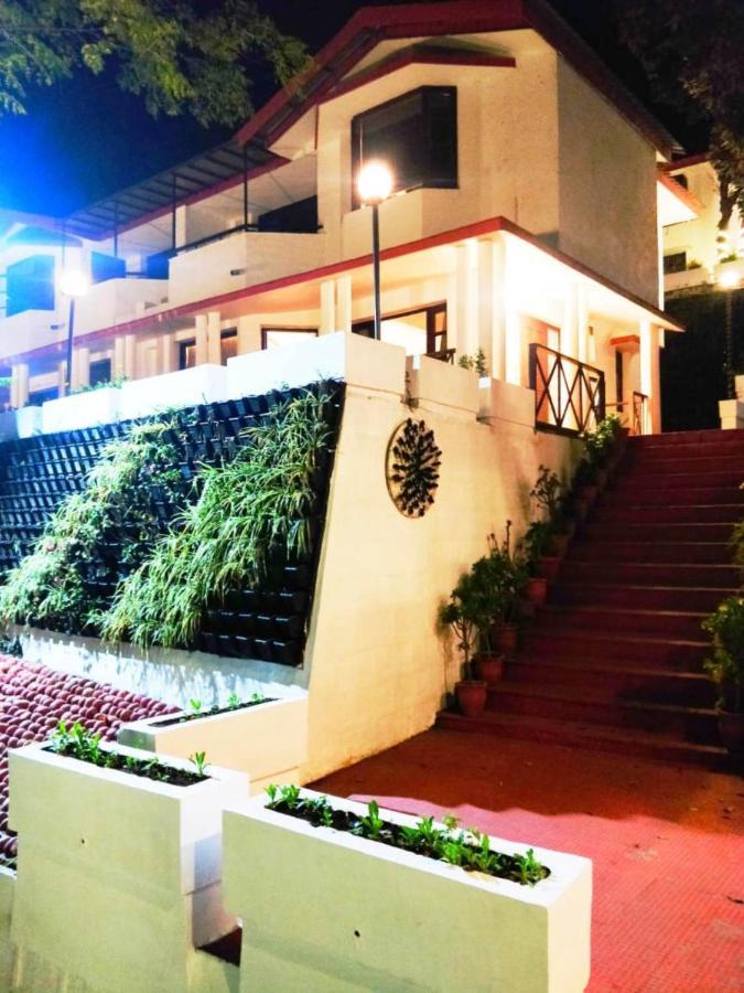 Surbee Resort Mussoorie Eksteriør bilde