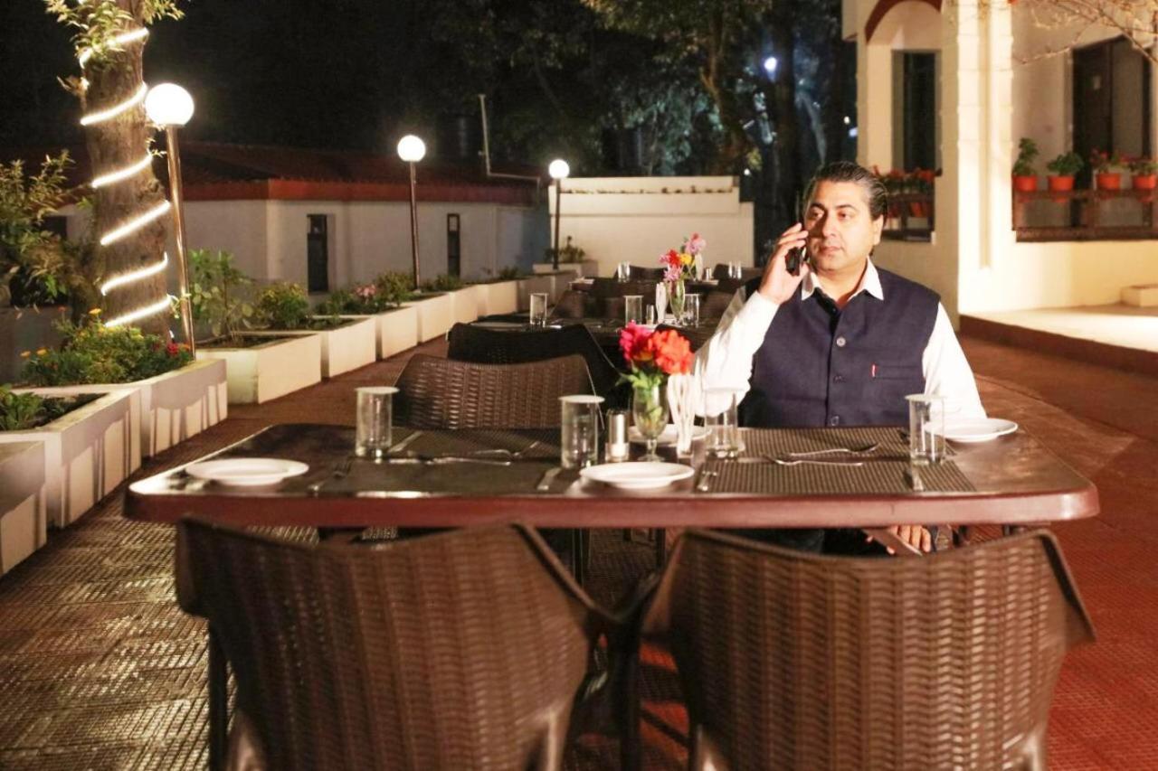 Surbee Resort Mussoorie Eksteriør bilde